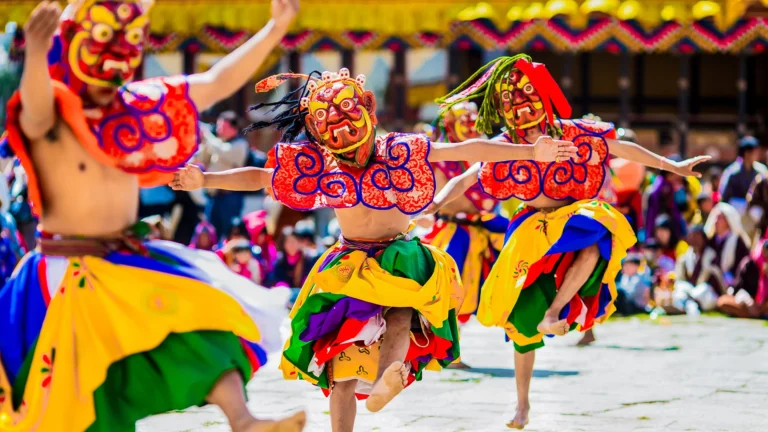 Ways to travel in Bhutan 3 paro festival